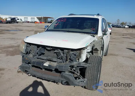 2011 Nissan Armada Platinum z USA, uszkodzony, nr VIN 5N1BA0NF2BN615265